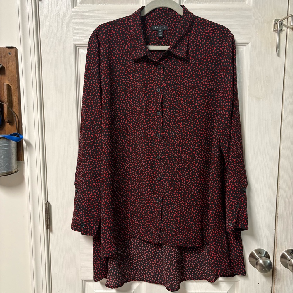 💜 3/$15. Blouse women’s size Large by Tribal